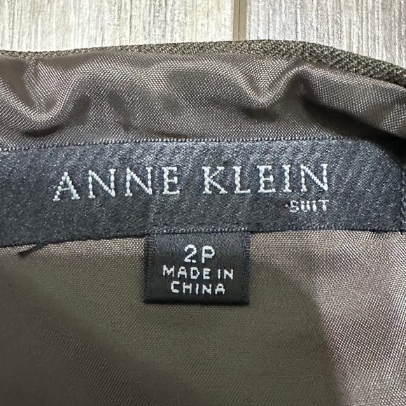 🛍️Anne Klein stretche dress Size 2P excellent condition - Picture 10 of 11